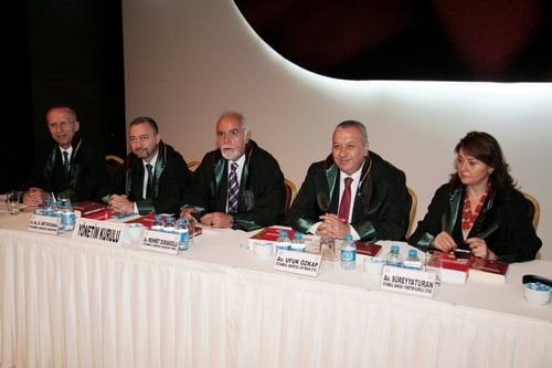 Ümit Kocasakal İstanbul Barosu Başkanlığına Yeniden Seçildi 

 - 43