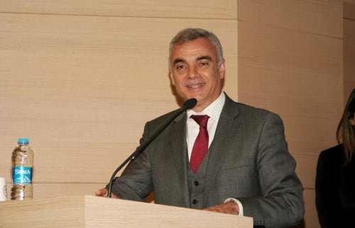 Hukuk Eğitimi Büyük Bir Kaosa Sürüklenmiştir - 27