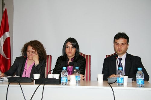 Engellerini Aştılar - 24