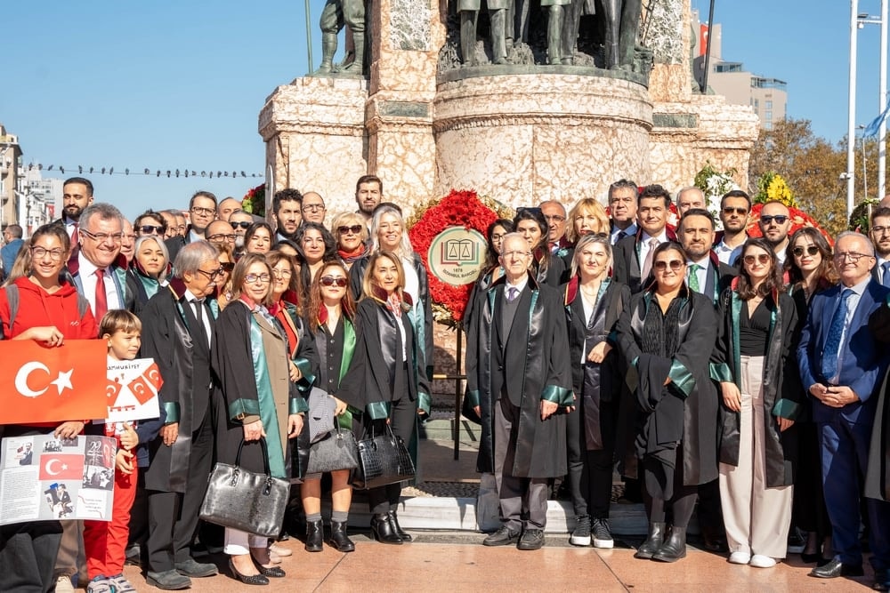 İstanbul Barosu Başkanı Av. Prof. Dr. İbrahim Kaboğlu ve Yönetim Kurulu Üyeleri 29 Ekim Cumhuriyet Bayramı Törenine Katıldı - 4