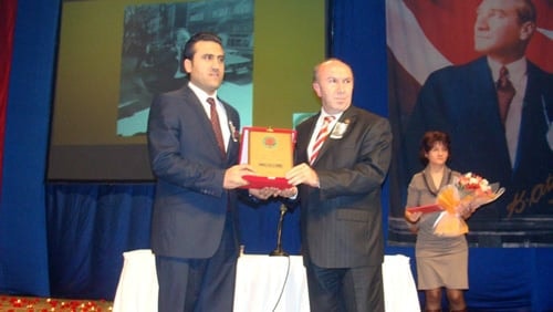 Antalya Barosunca Düzenlenen ‘Uğur Mumcu Hukuk Özel Ödülü’ Kocasakal Ve Feyzioğlu’Na Verildi

 - 1