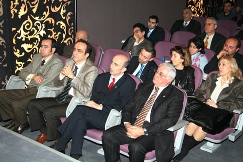 Türkiye’De Hukuku Algılama
Sorunu Yaşanıyor - 9