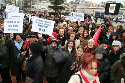 8 Mart Dünya Emekçi Kadınlar Günü Kutlandı - 39