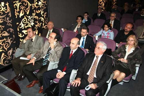 Türkiye’De Hukuku Algılama
Sorunu Yaşanıyor - 1