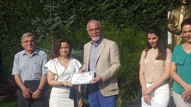 40. Dönem Hukuk İngilizcesi ve Terminoloji Derslerine Katılanlara Törenle Belgeleri Verildi - 8