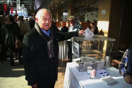 Ümit Kocasakal İstanbul Barosu Başkanlığına Yeniden Seçildi 

 - 253