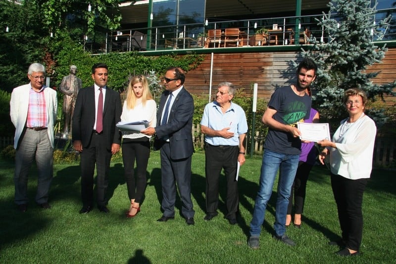 37. Dönem Hukuk İngilizcesi Ve Terminoloji Derslerine Katılanlara Törenle Belgeleri Verildi - 15