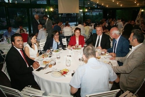 Dünya Şampiyonu Futbol Takımımız Ödüllendirildi 
 - 11