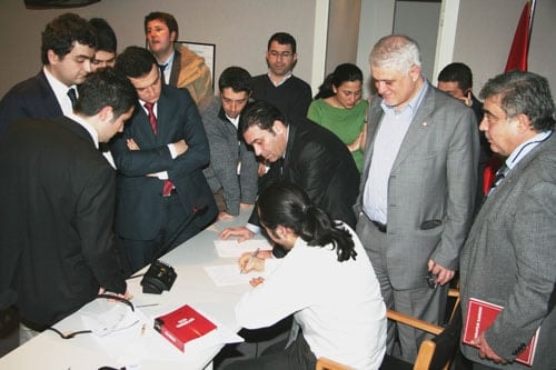 Stj. Avukatlar Komisyonugenel Kurulu 
Yürütme Kurulu Seçimiyle Noktalandı - 36