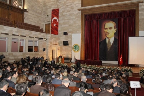 İstanbul Barosu 132. Kuruluş Yıldönümü Ve 
5 Nisan Avukatlar Günü
Etkinliklerle Kutlanmaya Başlandı - 20