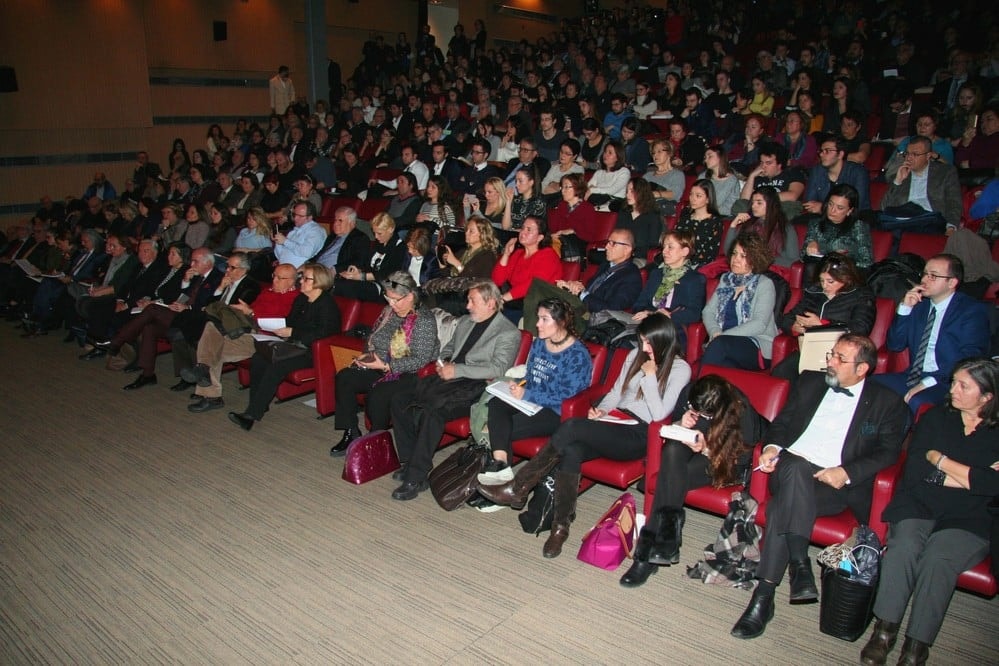 Hukuksal Gerçeklikler Bağlamında Anayasa Değişikliği - 49