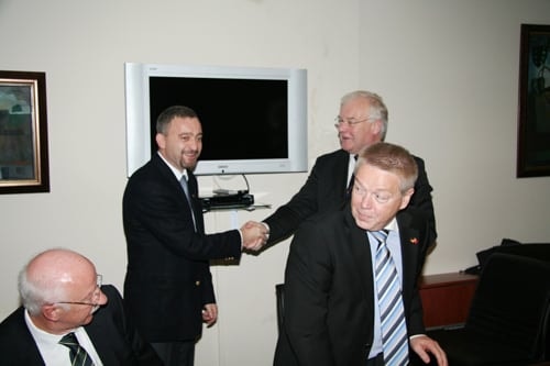 Nıedersachsen Adalet Bakanı Baromuzu Ziyaret Etti
 - 2