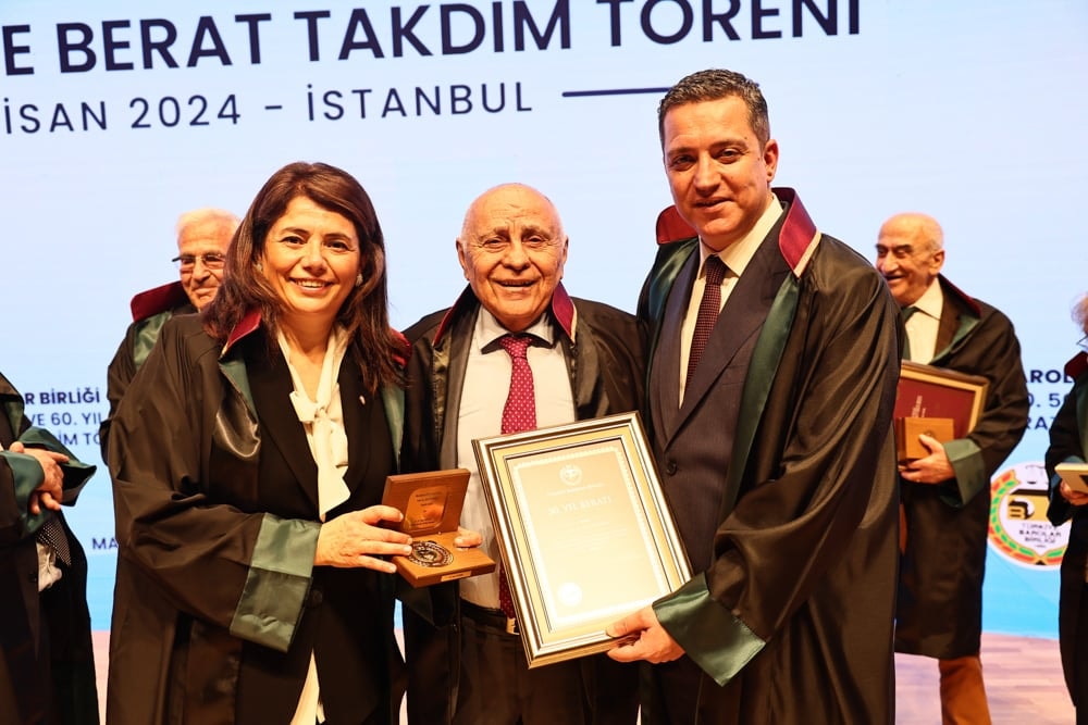 Meslekte 40, 50 ve 60 Yılını Dolduran Meslektaşlarımıza Plaket Verildi - 182