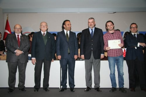 27. Dönem Hukuk İngilizcesi Ve Terminolojisi Derslerini Tamamlayan Avukat Ve Stajyer Avukatlara Katılım Belgeleri Verildi - 16