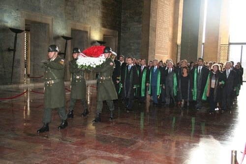 İstanbul Barosu Heyeti Anıtkabir’De Ata’Nın Huzurunda

 - 4