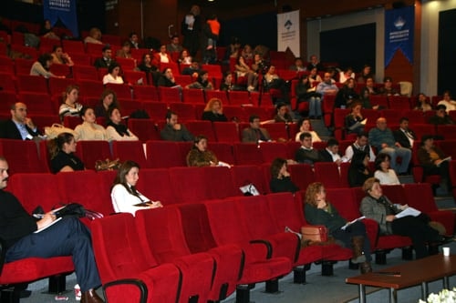 Kadın Hakları Merkezi Adli Yardım Bürosu Avukatları İçin “Kadın Hakları Ve Aile İçi Şiddet” Konulu Eğitim Seminerleri Düzenledi  - 14