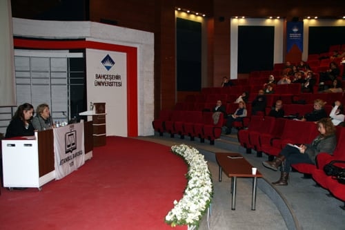 Kadın Hakları Merkezi Adli Yardım Bürosu Avukatları İçin “Kadın Hakları Ve Aile İçi Şiddet” Konulu Eğitim Seminerleri Düzenledi  - 16