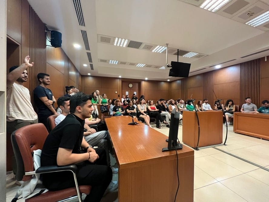 İstanbul Barosu Başkanı Av. Filiz Saraç, Hukuk Fakültesi Öğrencileriyle Buluştu - 3