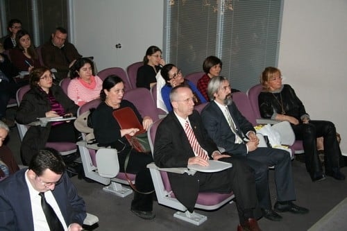 Sağlık Hukukunda Aydınlatılmış Onam
 - 27