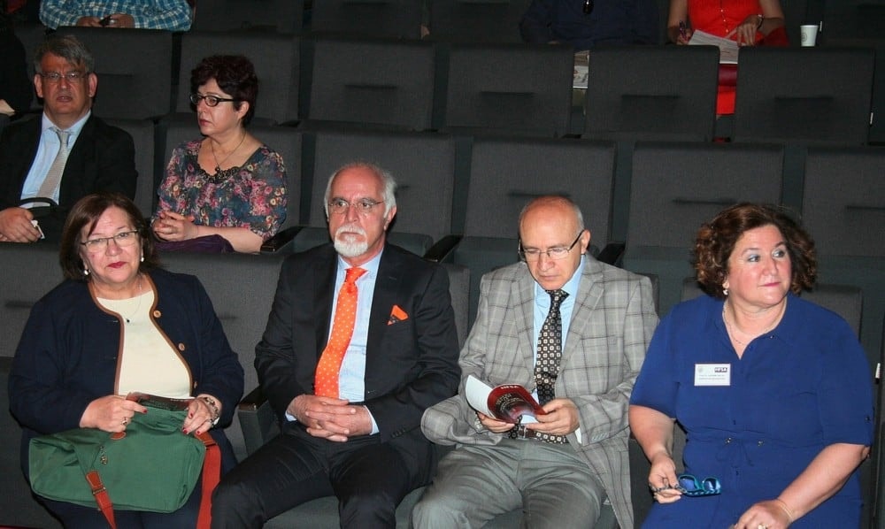 Hukuka Felsefi ve Sosyolojik Bakışlar VIII - 2