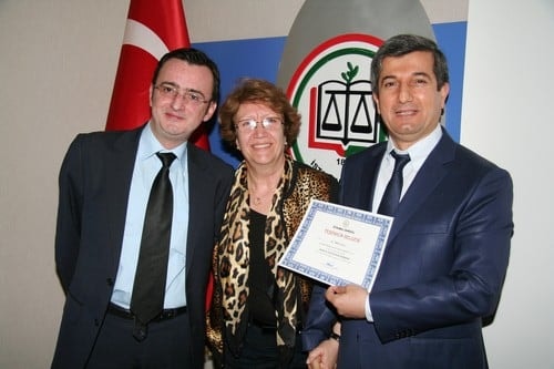 Mobbing Bir İnsan Hakları İhlalidir
 - 43