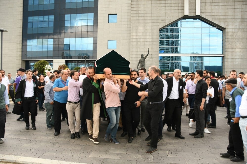 Avukat Hüseyin Yama'yı Son Yolculuğuna Uğurlandık - 11