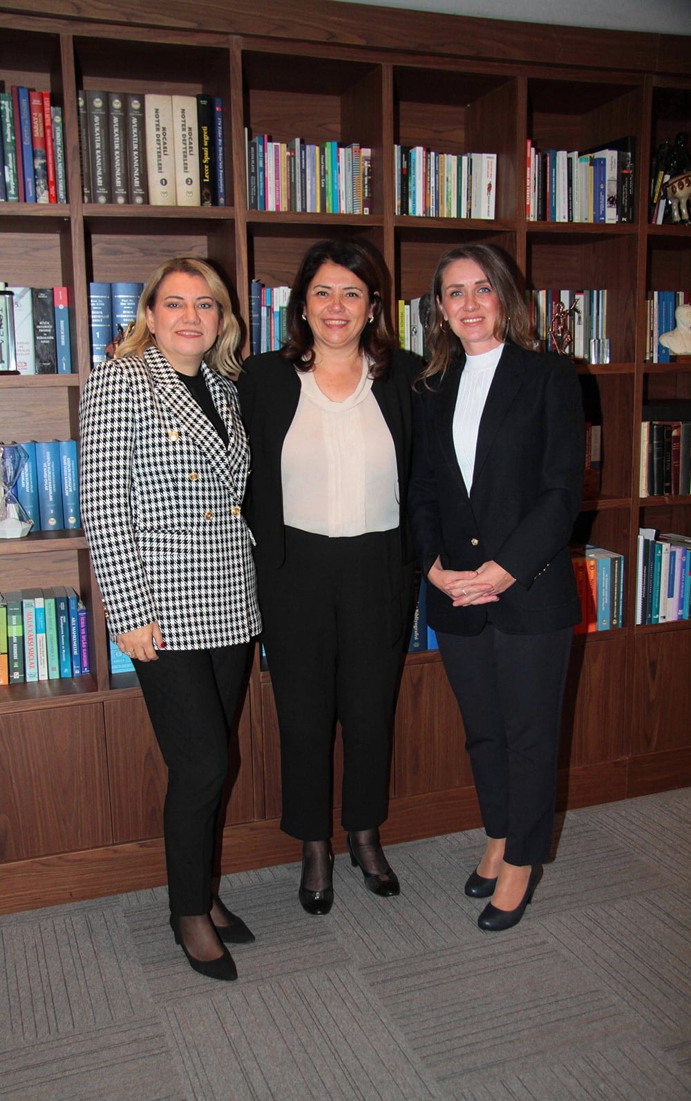 Av. Gökhan Ahi İstanbul Barosu Başkanı Av. Filiz Saraç’ı Ziyaret Etti - 1