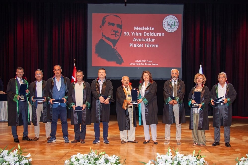 Meslekte 25, 30 ve 35 Yılını Dolduran Meslektaşlarımıza Plaket Verildi - 42