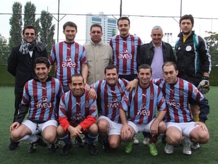 Halı Sahada Şampiyon: Bekâr Bacanaklar - 5