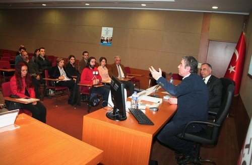 Cumhuriyete Saldırılar Karşısında Atatürk’Ü Yeniden Okumak
 - 27