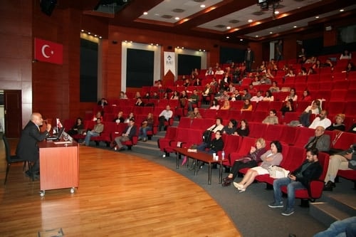 Kadın Hakları Ve Aile İçi Şiddet Konulu Sertifika Programı Devam Ediyor

 - 46