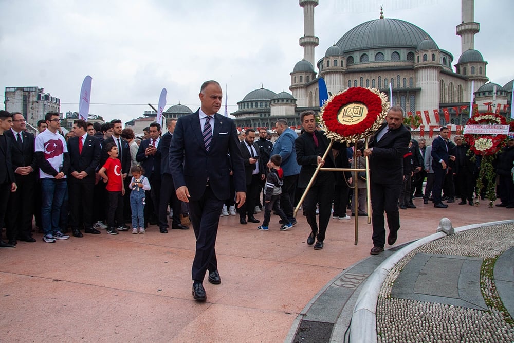 Taksim Cumhuriyet Anıtı’nda 19 Mayıs Töreni - 1