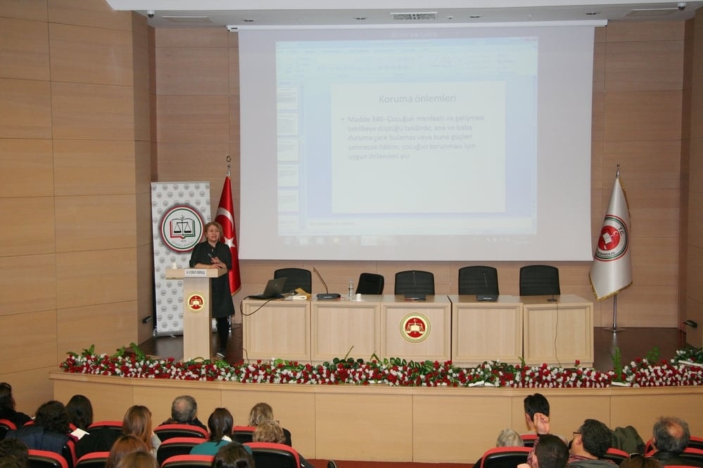 Çocuk Hukuku Konulu Sertifika Programı Yapıldı - 117