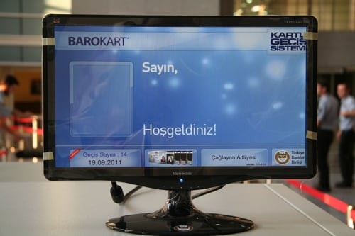 İstanbul Adalet Sarayı Girişlerine Konulan Turnikeler Ve Otopark İle İlgili Meslektaşlarımıza Duyuru

 - 2