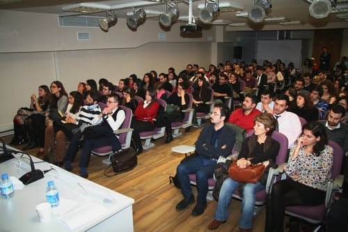 Avukatlar, Kurtçuklardan Muhteşem Kelebekler Yapmayı Becerenlerdir

 - 29
