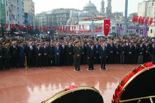 Ulu Önder Atatürk’Ü Saygı, Minnet Ve Şükranla Andık

 - 20