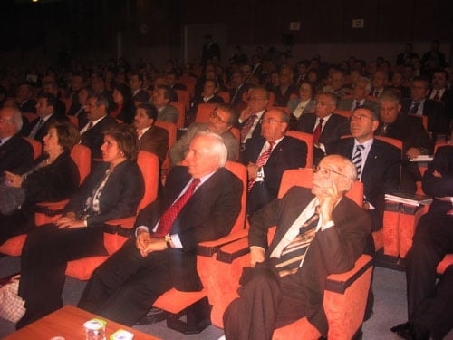 Ord. Prof. Dr. Sulhi Dönmezer İçin
Anma Toplantısı Düzenlendi
 - 1