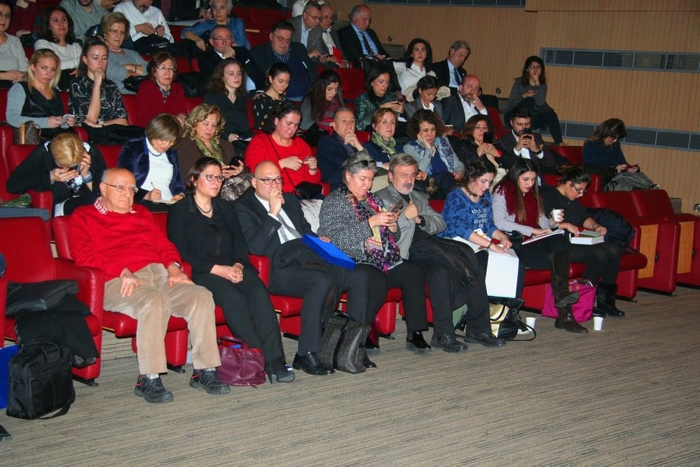 Hukuksal Gerçeklikler Bağlamında Anayasa Değişikliği - 83