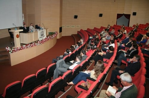 Kentsel Dönüşüm Rantsal Dönüşüm Oldu

 - 11