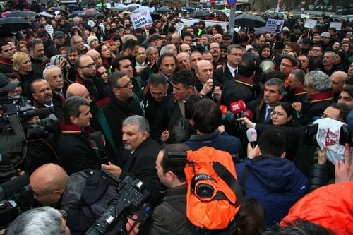 Polis Devleti Değil Hukuk Devleti

 - 108