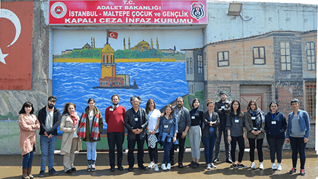 Çocuklar Hayallerini Tuvallere Döktüler