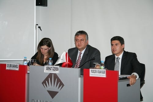 İnternet Yasası Taslağı Tartışıldı 
 - 4