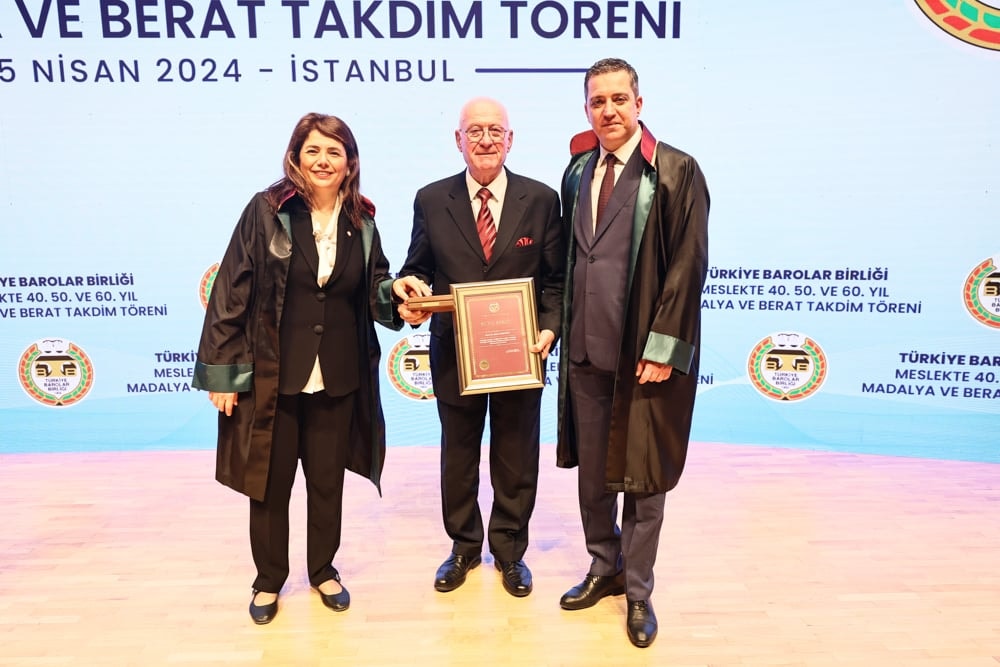 Meslekte 40, 50 ve 60 Yılını Dolduran Meslektaşlarımıza Plaket Verildi - 121