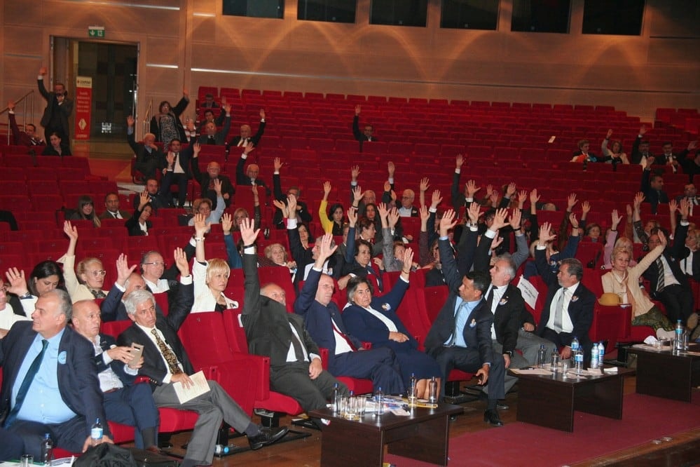 Başkan Durakoğlu Güven Tazeledi - 367