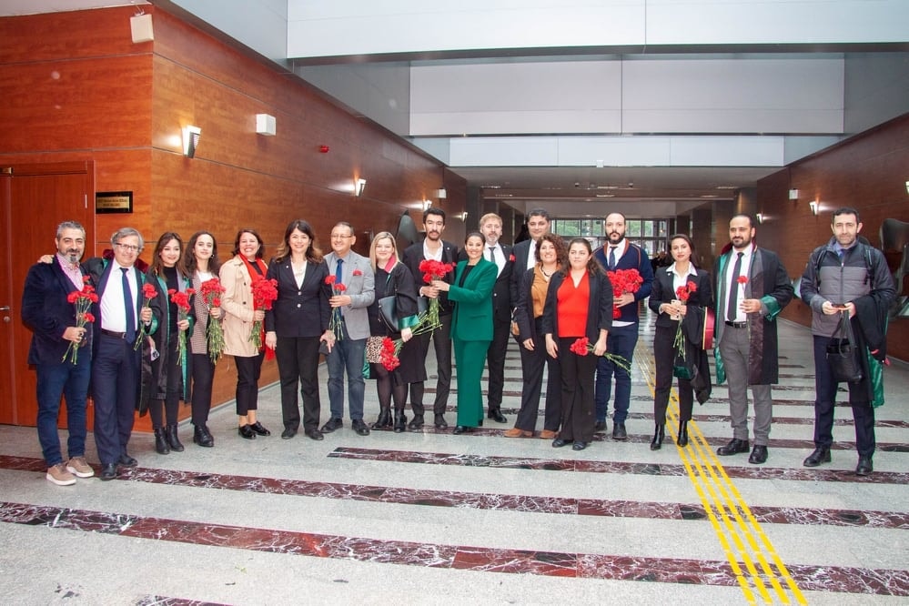 Adliyelerde Meslektaşlarımızın 5 Nisan Avukatlar Günü'nü Kutladık - 8