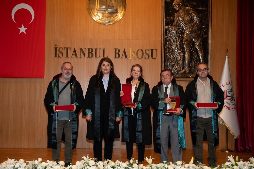 Meslekte 25, 30 ve 35 Yılını Dolduran Meslektaşlarımıza Plaket Verildi - 127