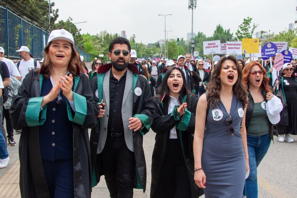 Binlerce Meslektaşımızla “Avukat İçin de Adalet” İçin Ankara’da Bir Araya Geldik - 39
