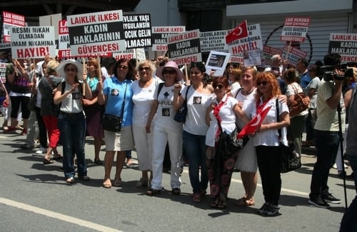 Devrim Yasamız Medeni Kanuna Sahip Çıkıyoruz Yürüyüşü - 3