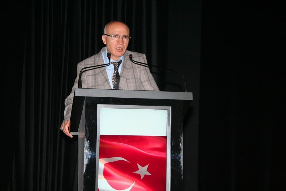 Hukuka Felsefi ve Sosyolojik Bakışlar VIII - 31