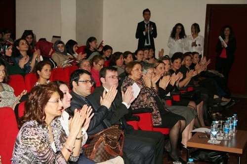 En Fazla Şiddete Sağlık Personeli Uğruyor

 - 12